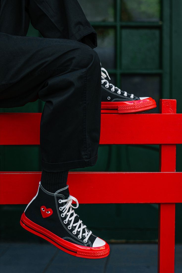 Converse à la machine à laver : possible ou pas ? Le vrai du faux
