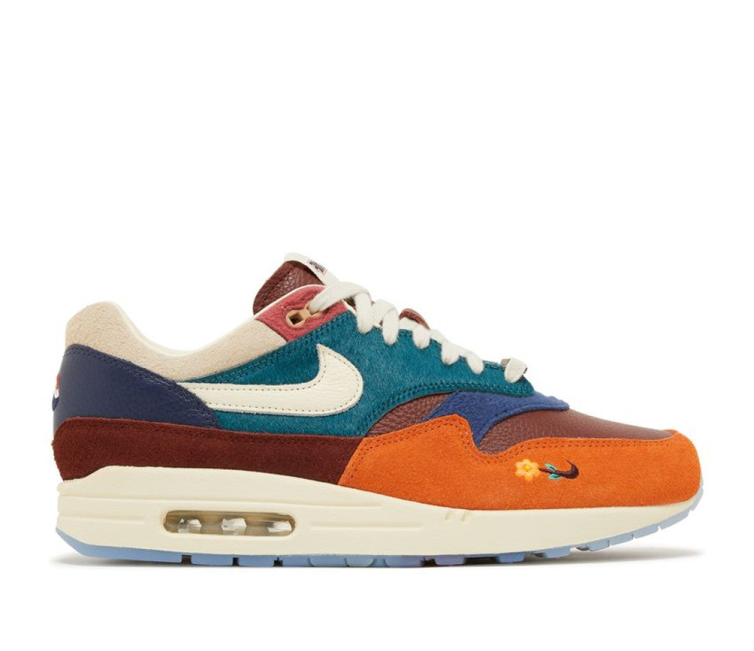 DQ8475-800.jpg