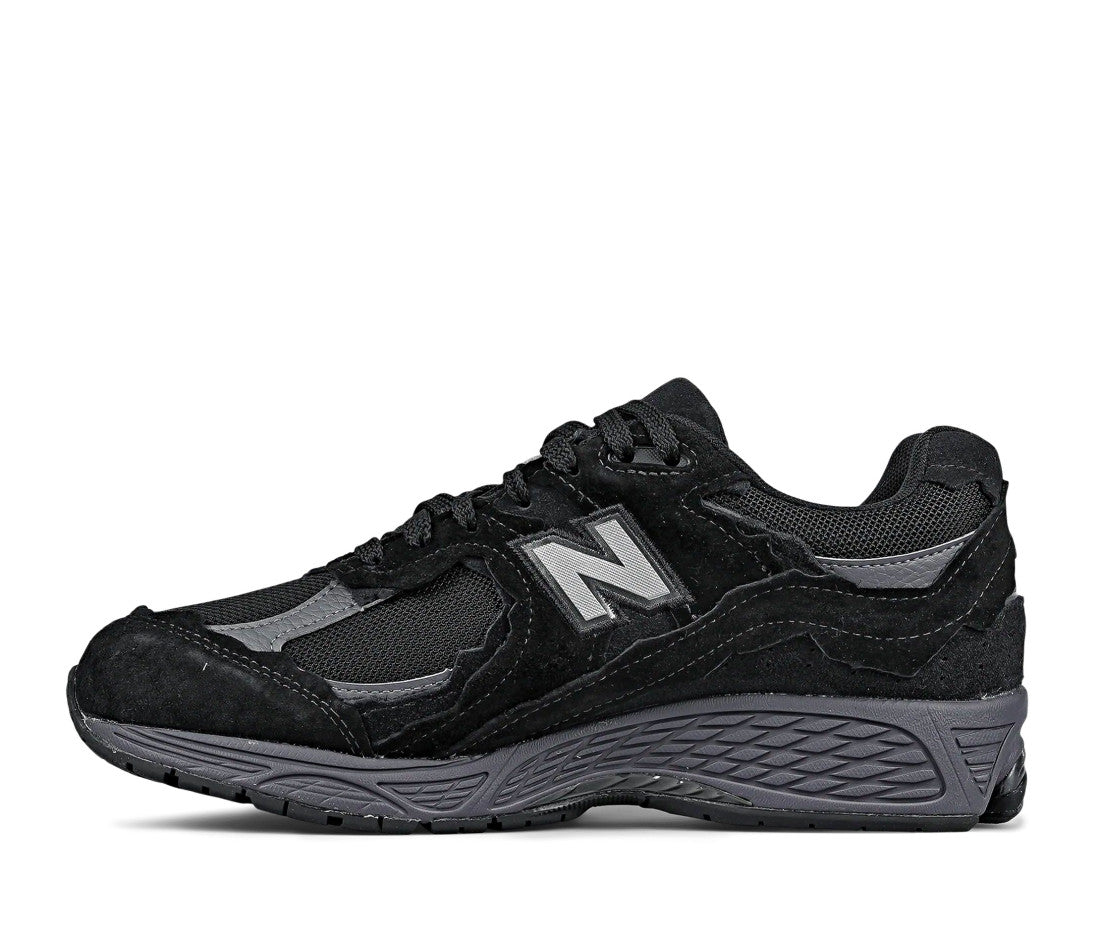 New Balance 2002R Gore-Tex Protection Pack Black Magnet | The Last