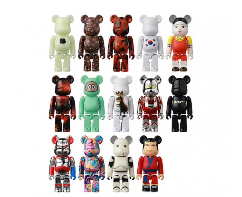 Bearbrick Series 44 100 single 4530956240589 The Last Step